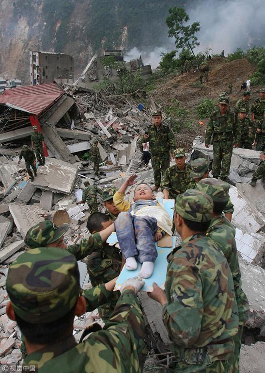 10 years after: Wenchuan earthquake photographer remembered