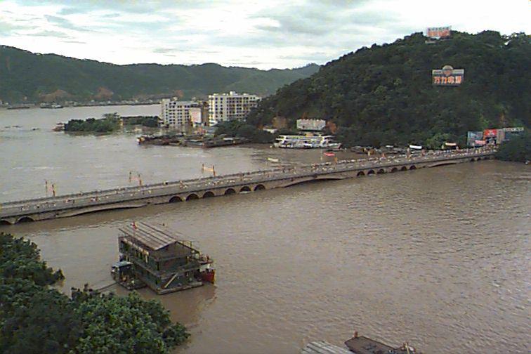 The water system of Yangtze River was affected by the heavy rain in 1998