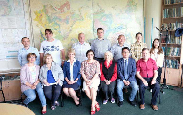 Disaster Risk Reduction Knowledge Service System team investigated in Khabarovsk, Russia for flood disaster